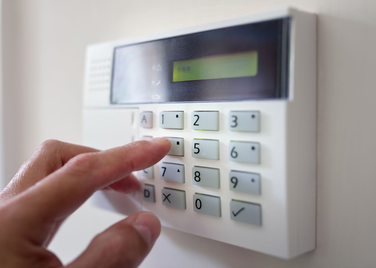 Why Choose an Experienced Home Security System Installer